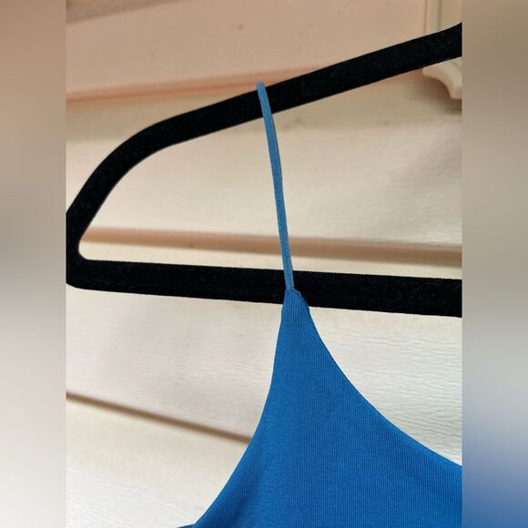 Topshop ? Blue cropped top with lining, thin straps, size Small - Picture 3 of 5